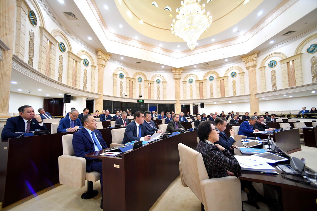 Kásibı sportty damytýdy qoldaı otyryp, buqaralyq sporttyń rólin umytýǵa bolmaıdy - D.Nazarbaeva