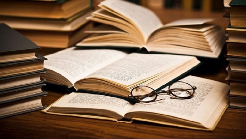 Amanat arqalaǵan kitaptar