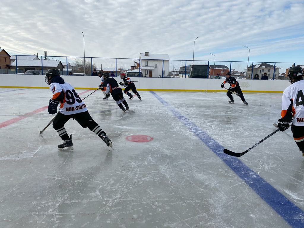 Úrker eldi mekeninde muz aıdyny ashyldy