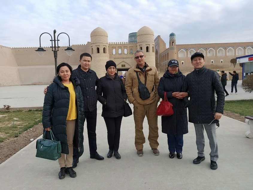 Mańǵystaýdyń О́zbekstannyń Horezm oblysyndaǵy mádenı kúnderi ótti