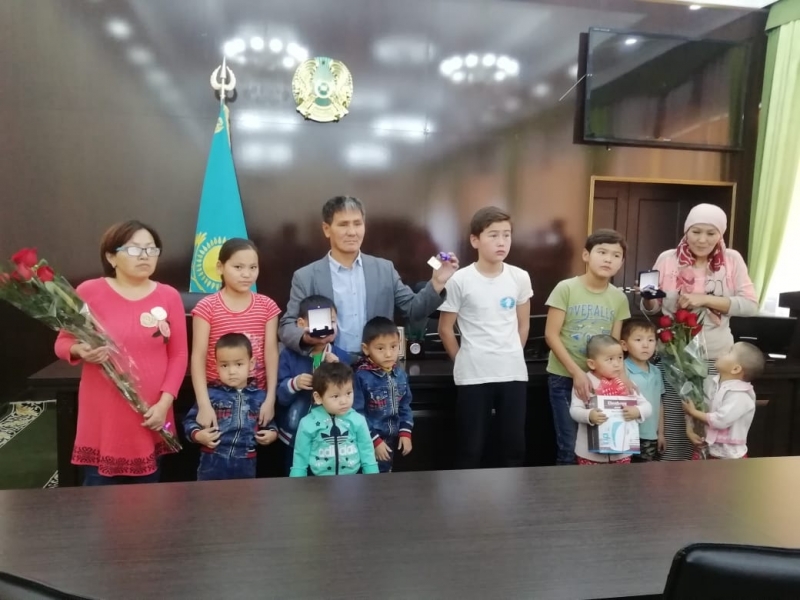 Jezqazǵanda kópbalaly otbasylar baspanaly boldy