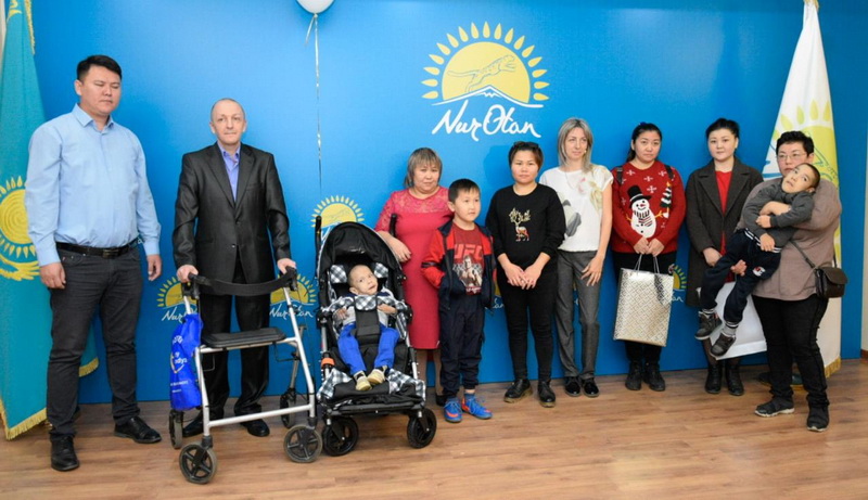 Múmkindigi shekteýli jandarǵa arbalar berildi