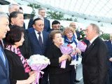 Nursultan Nazarbaev elordanyń alǵashqy qurylysyna atsalysýshylarmen kezdesti