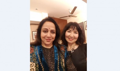 Zıta-Gıta Almatyǵa keledi