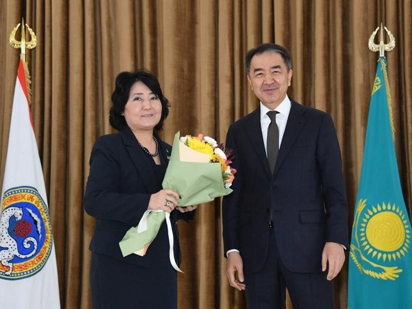 Almatylyqtarǵa memlekettik marapat tapsyryldy