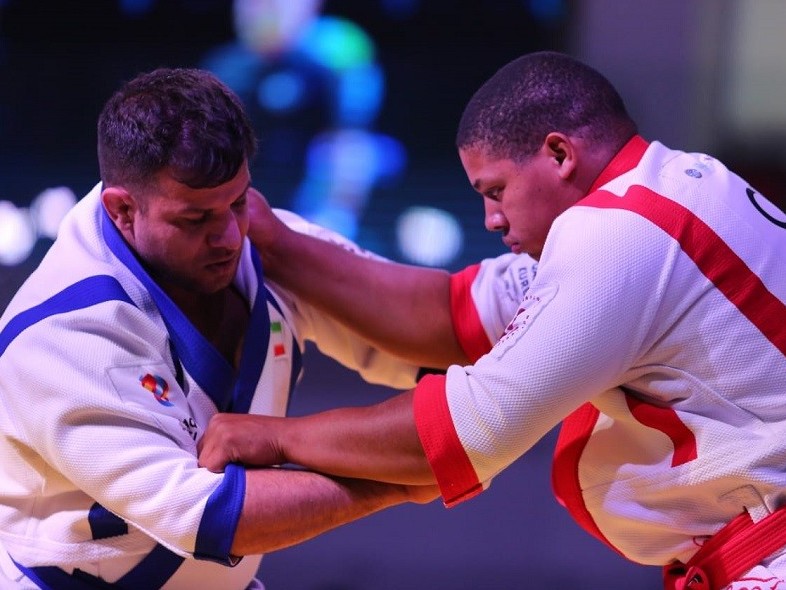 Qazaq kúresi jańa kezeńge aıaq basty