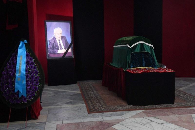 Almatylyqtar Sultan Sartaevty aqtyq saparǵa shyǵaryp saldy