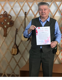 Sheber-ustaz tenor dombyra jasaýdan sheberlik dárisin ótkizdi