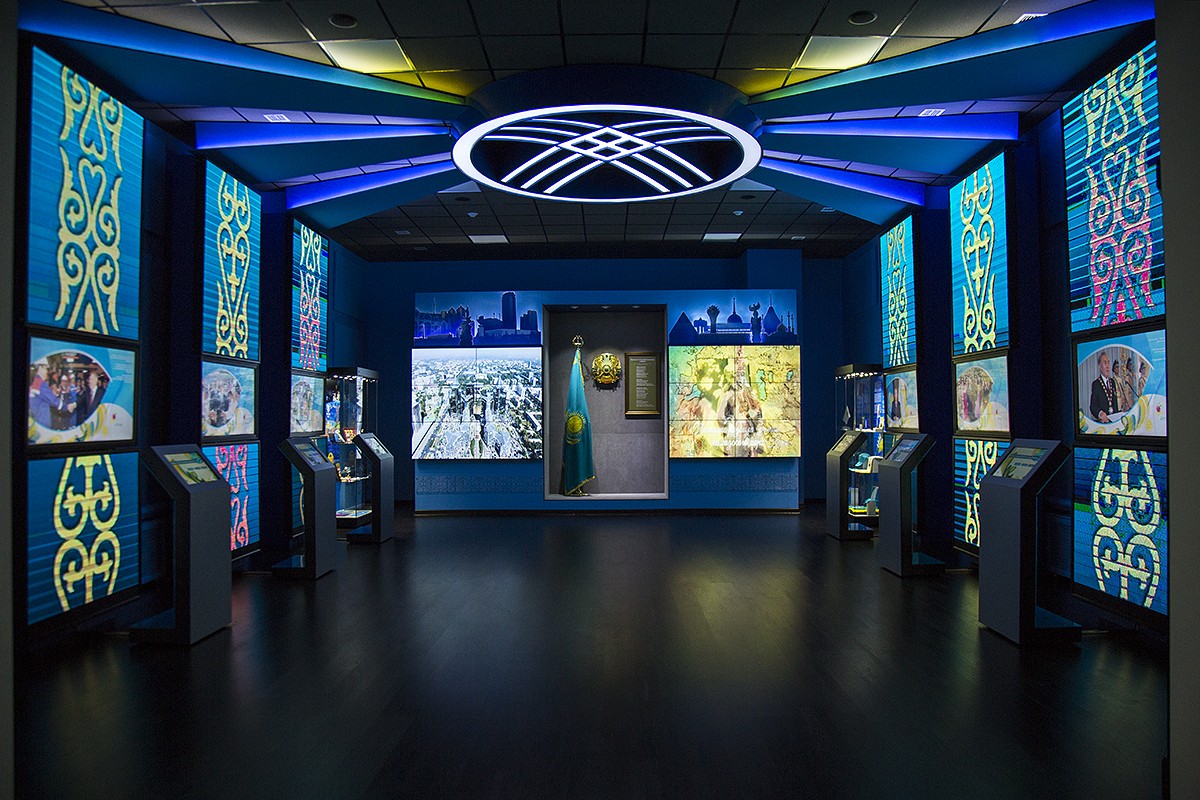 «Almaty - Táýelsizdiktiń altyn besigi» ekspozısııasy zamanaýı formatta usynylǵan