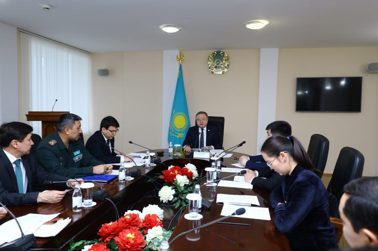 Ońdasyn Orazalın: Jastar memlekettiń qamqorlyǵyn sezinýi tıis