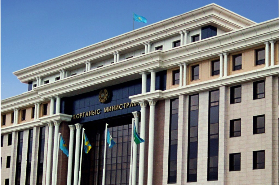 Jerigilikti áskerı basqarý organdaryn tekserý kútilýde