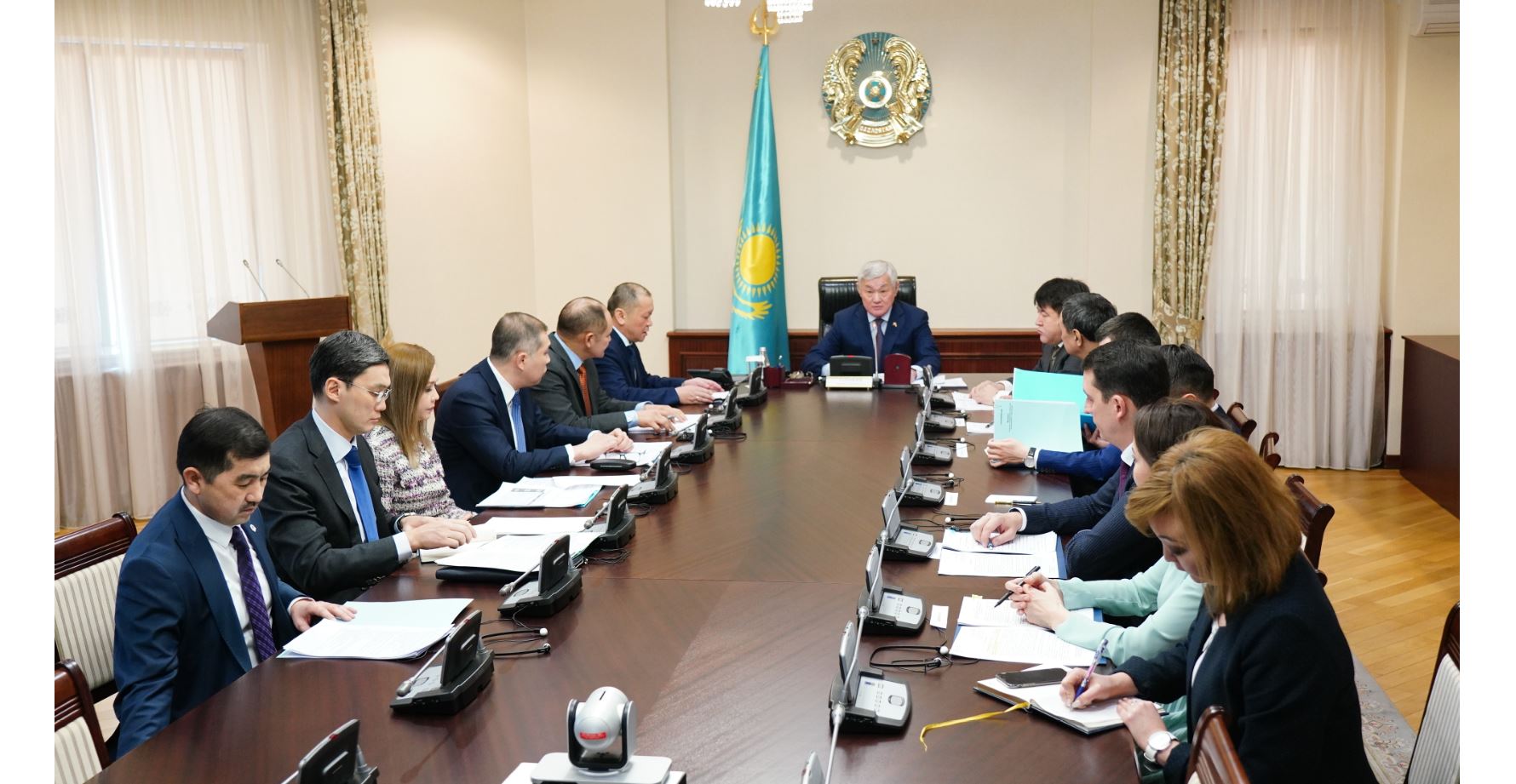 Sheteldik jumys kúshine shekteý qoıylady