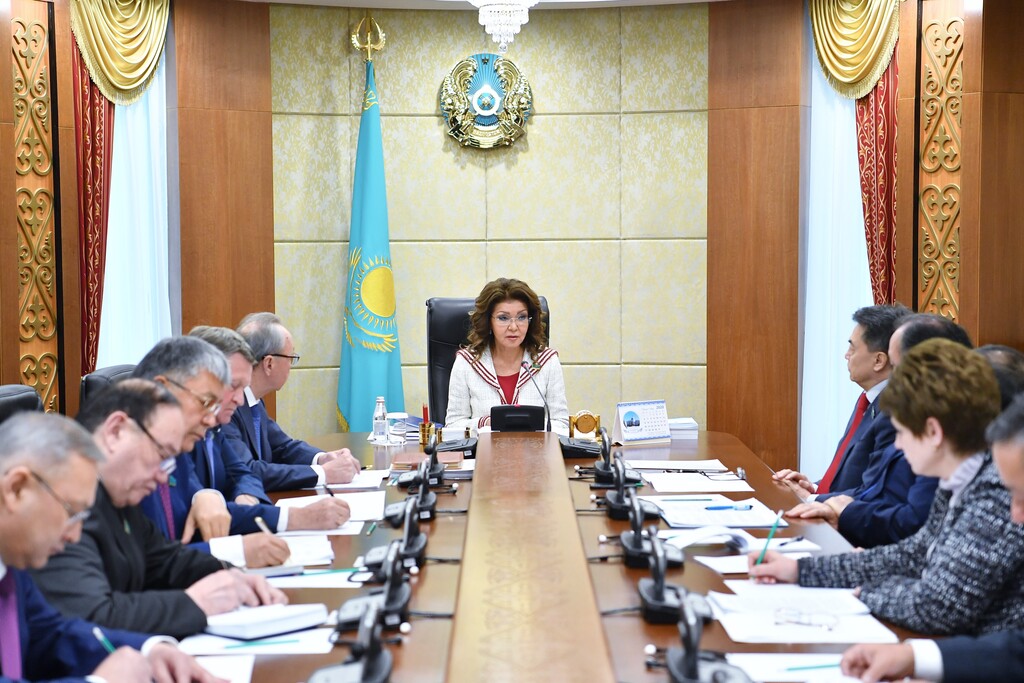 Senat Bıýrosynyń otyrysy ótti