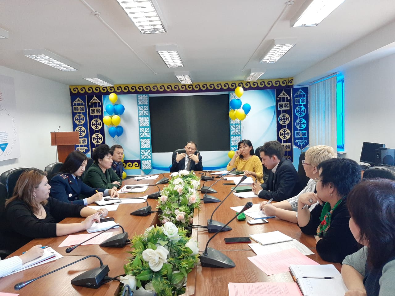 Tarazda jasóspirimder arasynda nashaqorlyqqa qarsy kúres máselesi qaraldy