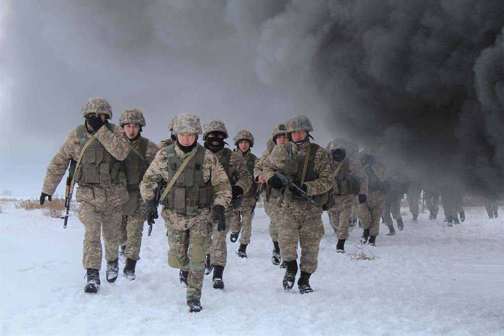 Barlaýshylar arasynda oqý-jattyǵý ótip jatyr