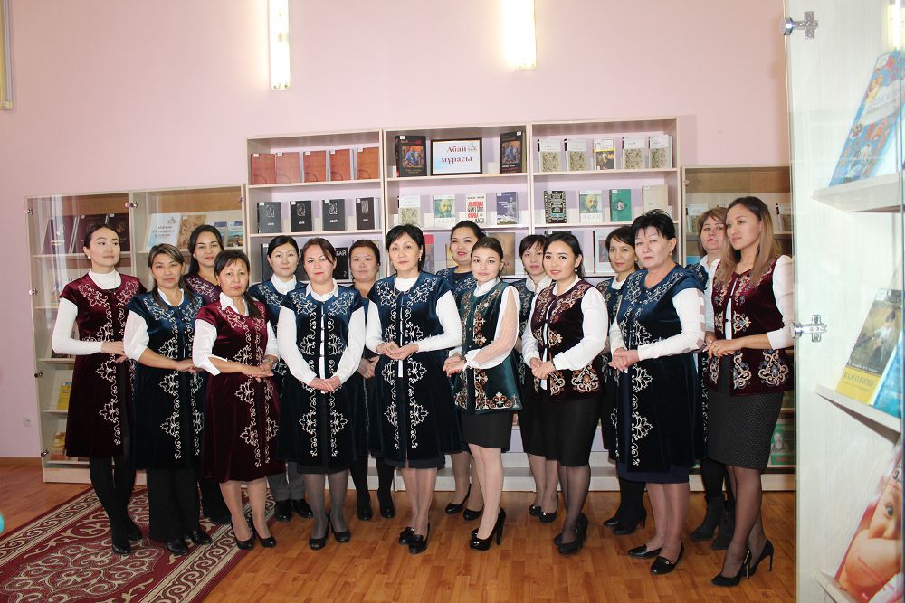 Uly hakim ulaǵaty urpaqqa úlgi