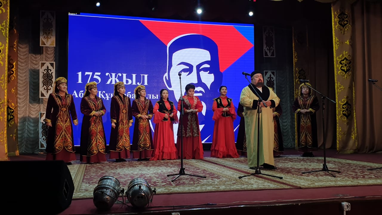 «Abaıdy oqy, tańyrqa»: Úrjarda oqyrmandar forýmy ótti