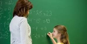 Ustazdyń aldyn kespeıdi