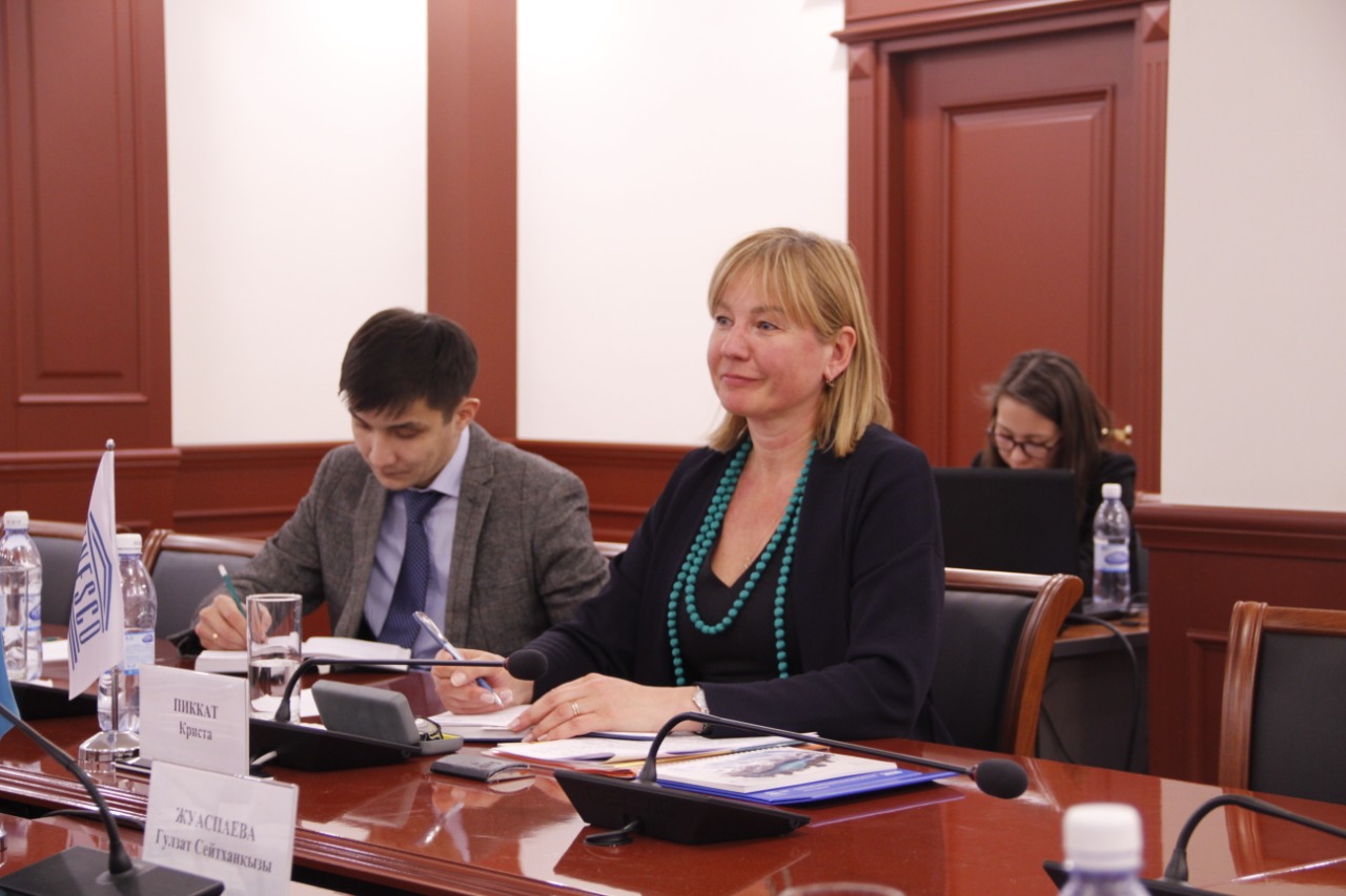 Aqtoty Raıymqulova IýNESKO ókili Krısta Pıkatty qabyldady