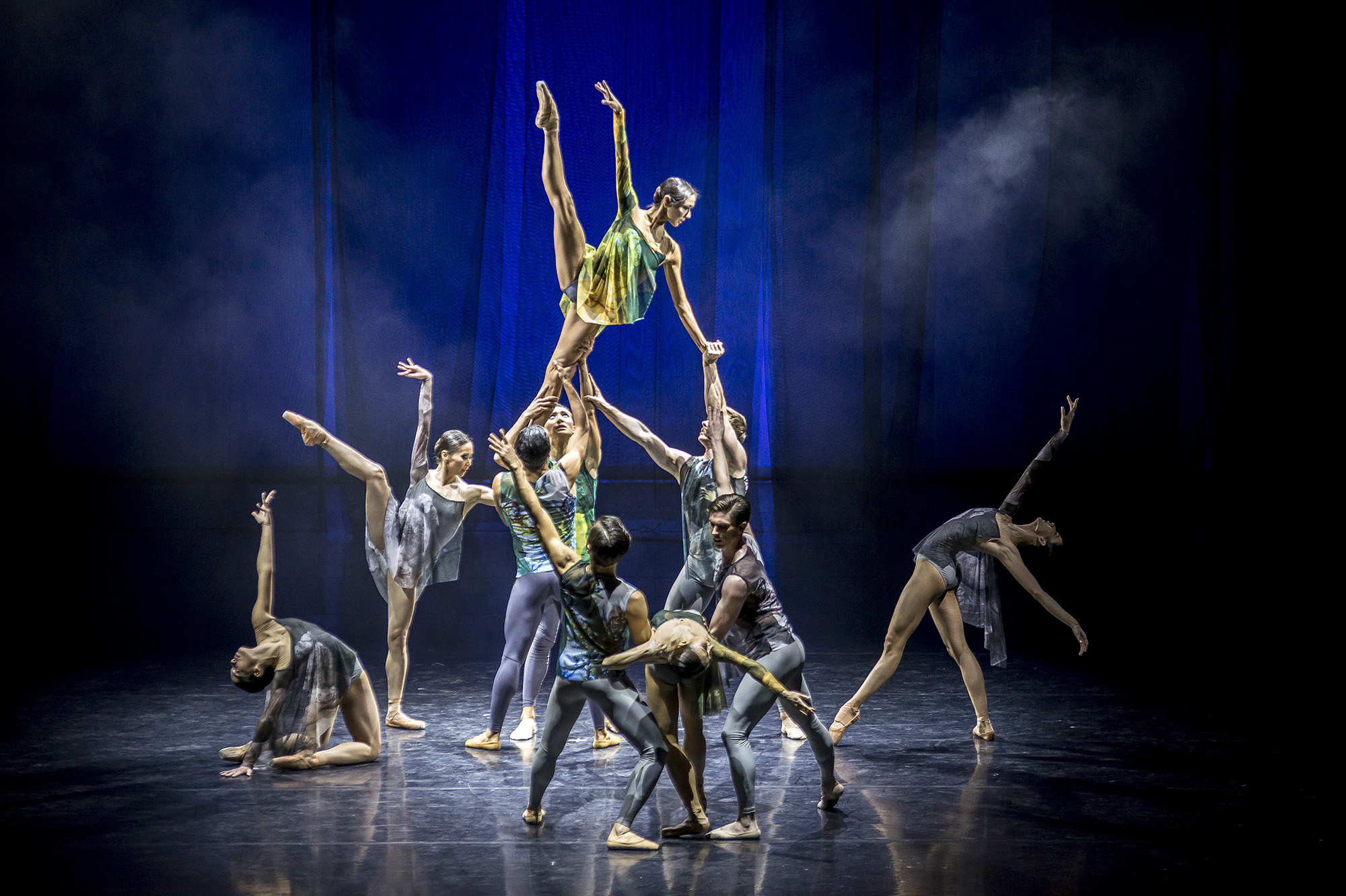 «Astana Balet» teatrynyń úzdik qoıylymdary Almatyda saltanat qurady