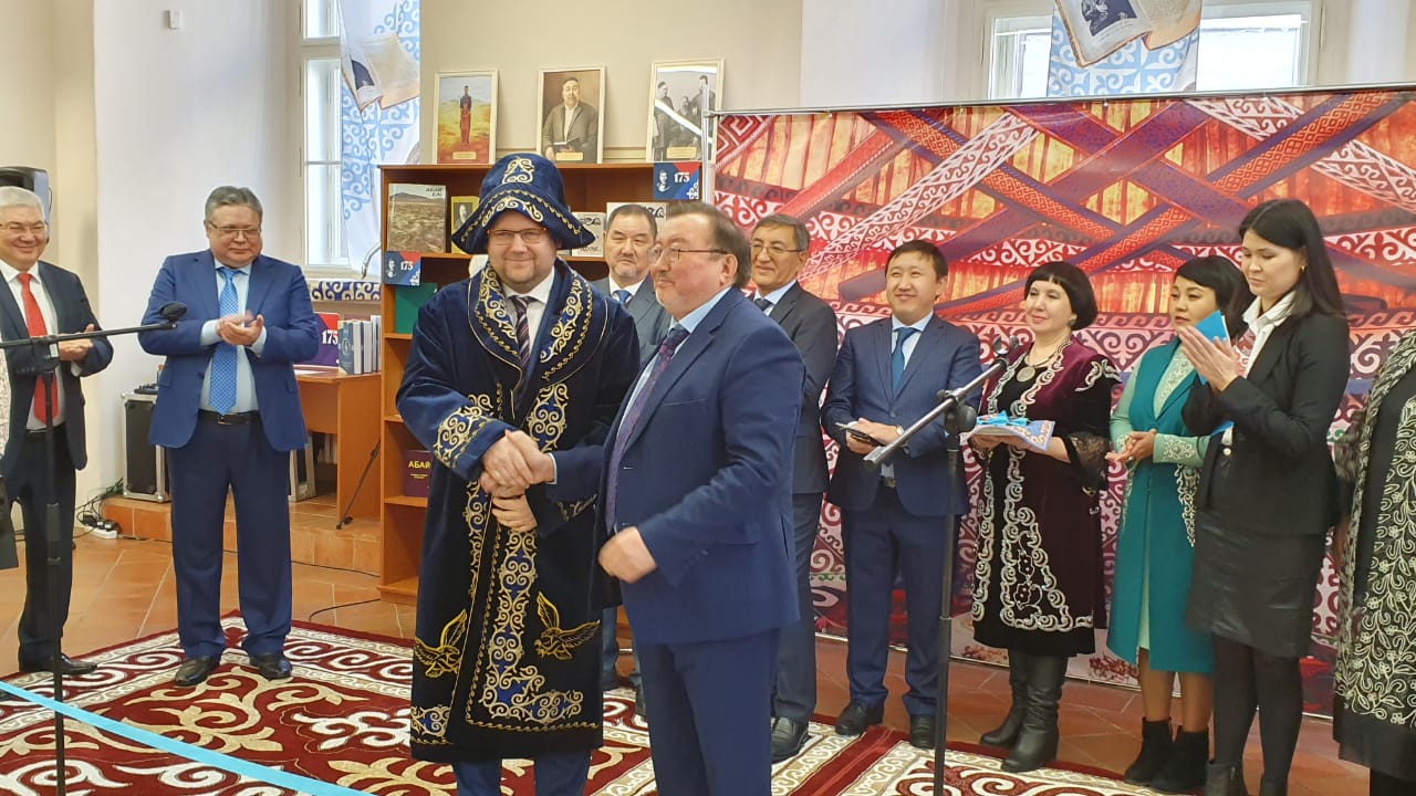 Chehııada «Abaı» mádenı-aqparattyq ortalyǵy ashyldy