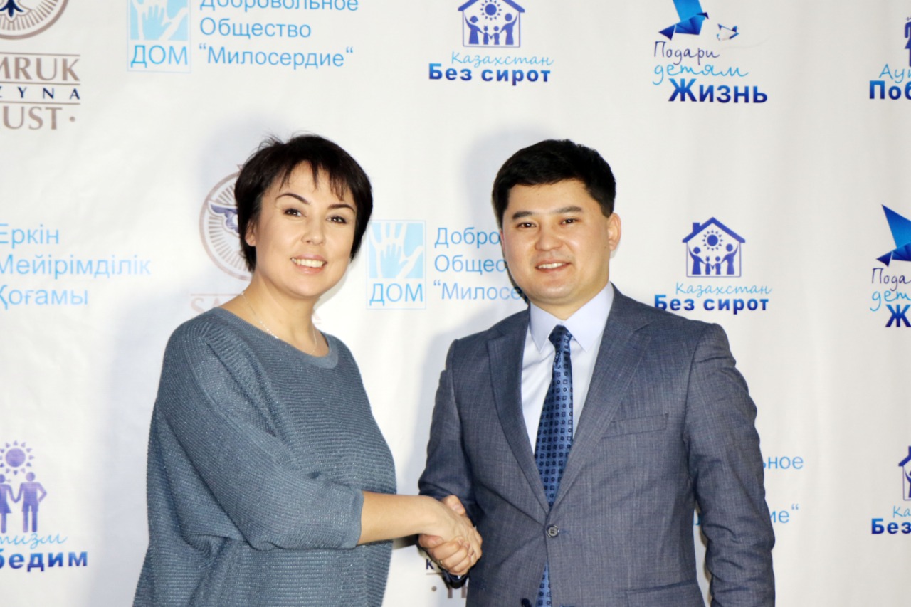 Qurmanǵazy orkestri men «Mıloserdıe» qory mańyzdy qujatqa qol qoıdy