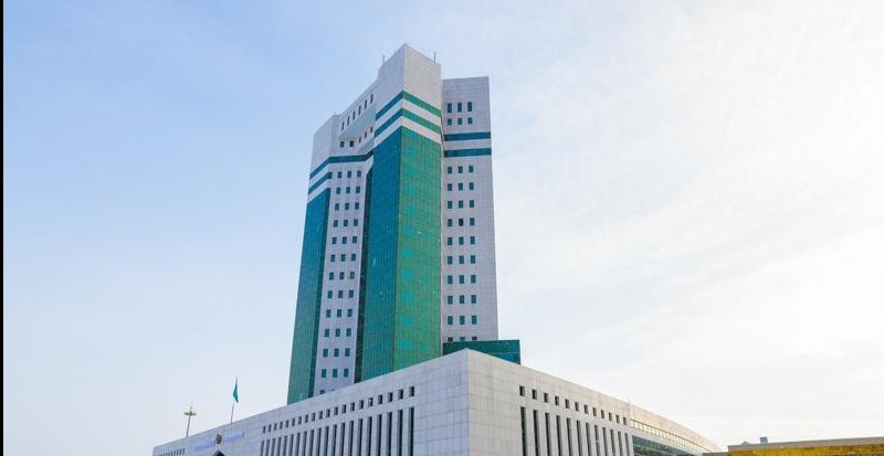 Árbir tapsyrma oryndalýymen qundy