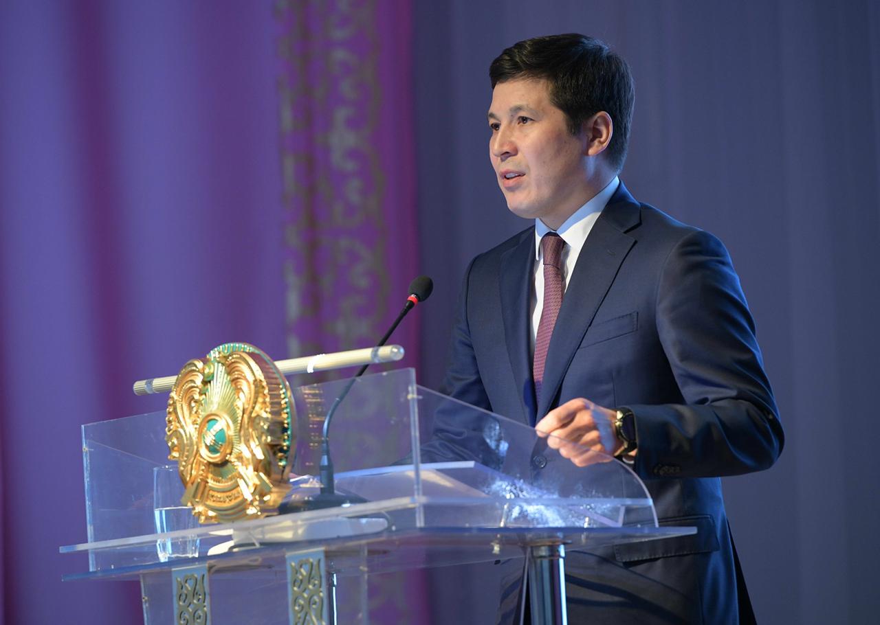 Týǵan jer, týǵan aýyl árkimge de, ákimge de  ystyq