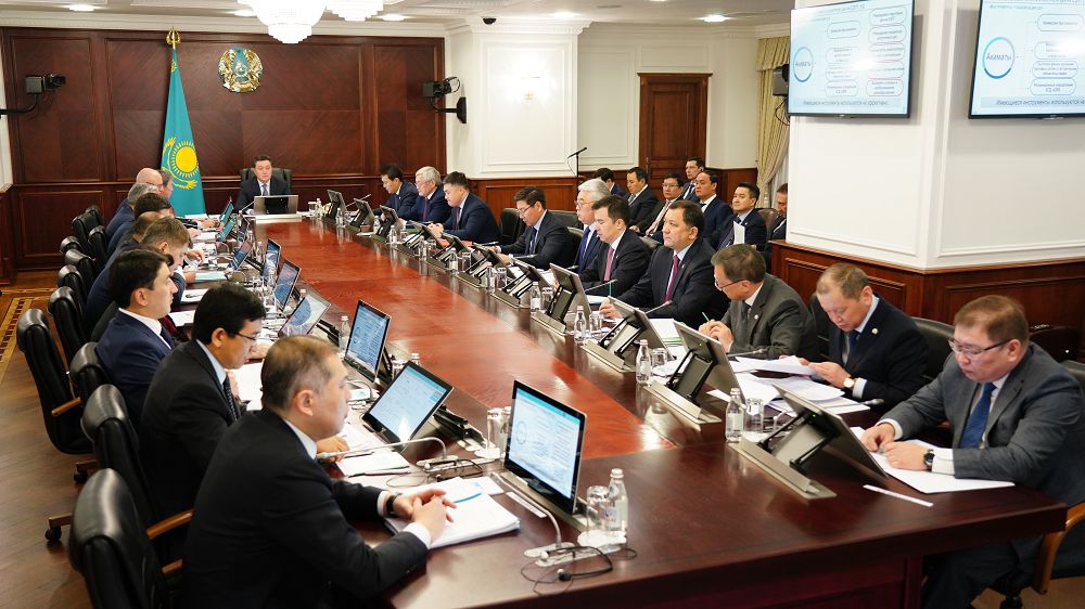 Asqar Mamın azyq-túlik ónimderi baǵasynyń ósýine jol bermeýdi tapsyrdy