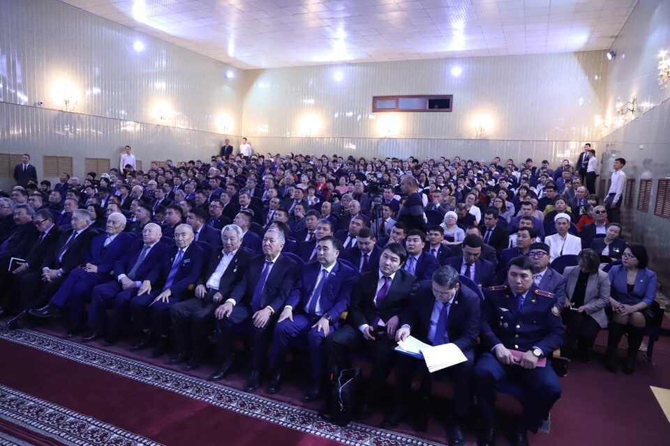 Áleýmettik salanyń ahýaly aıtyldy