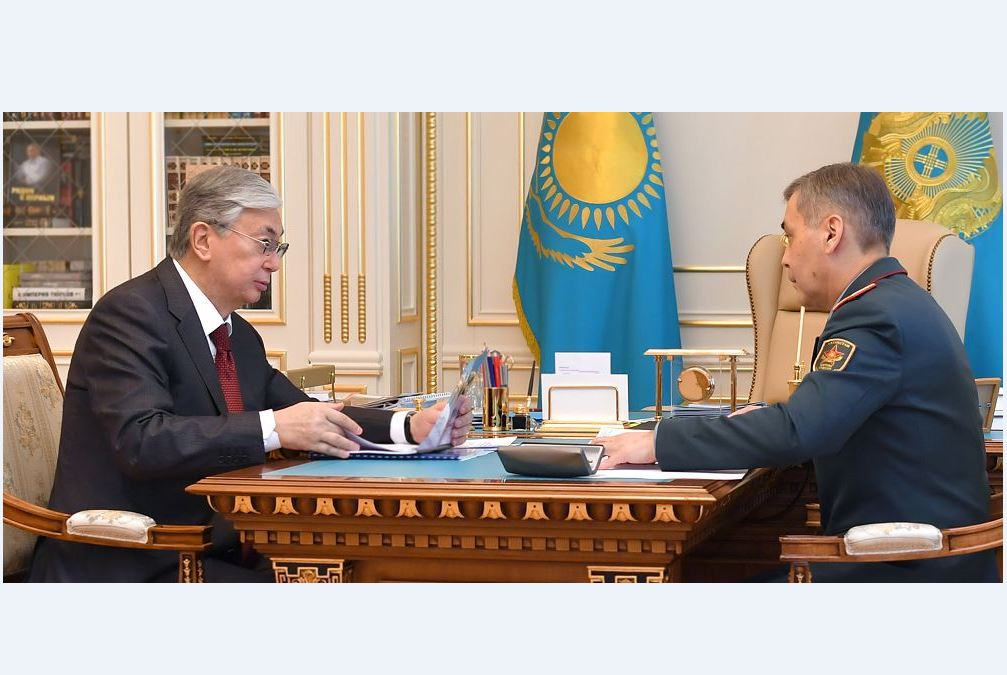 Memleket basshysy Qorǵanys mınıstri Nurlan Ermekbaevty qabyldady