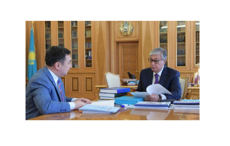 Memleket basshysy «Egemen Qazaqstan» gazetiniń basqarma tóraǵasy Darhan Qydyrálini qabyldady