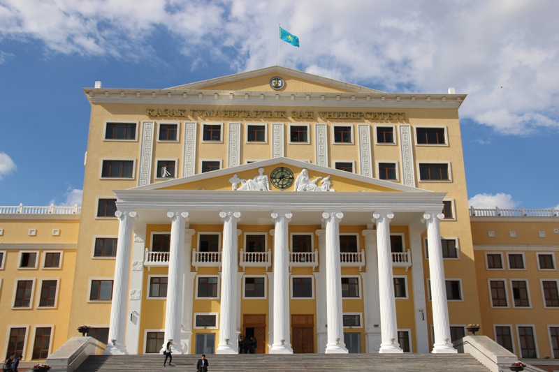 Burynǵydan uǵynyqty jazylǵan