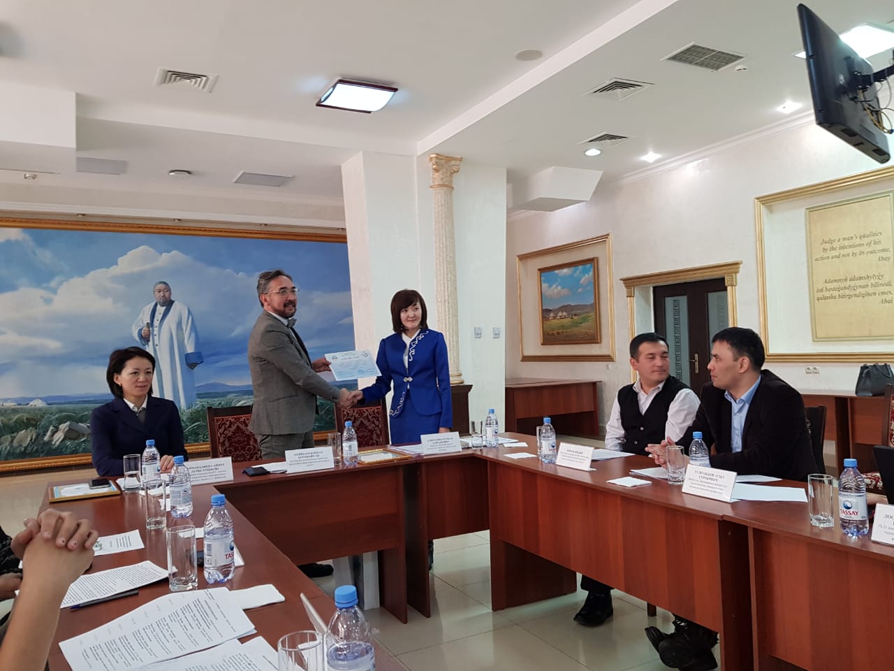 Almatyda «ál-Farabı – Abaı: rýhanı sabaqtastyq máselesi» atty jıyn ótti