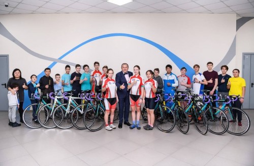 Ortalyqqa 10 velosıped syılady