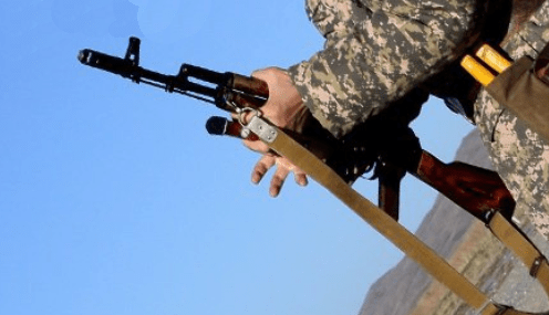 Sarbaz qarý-jaraqpen qashyp ketti