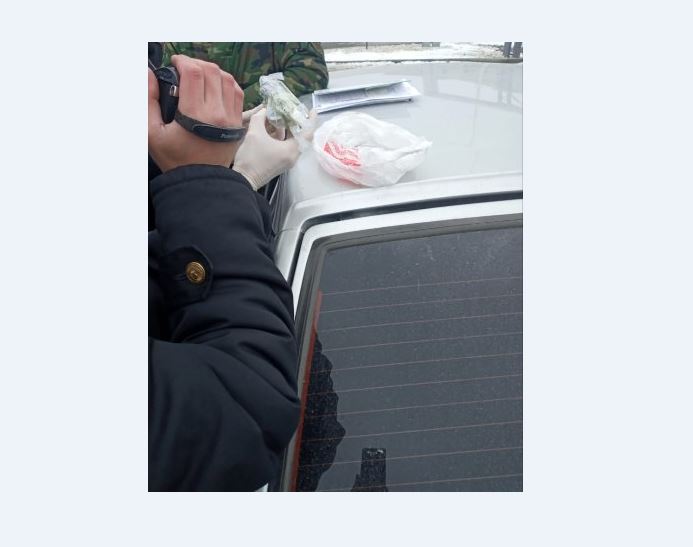 Túzeý mekemesi mańyndaǵy kólikten esirtki tabyldy