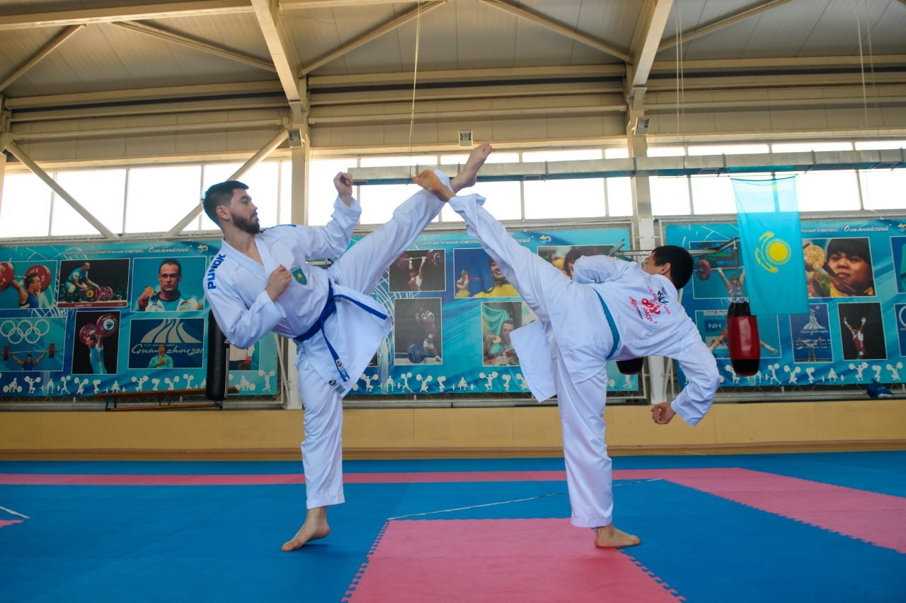 Karateshiler kezekti premer-lıga dodasyna daıyndalýda