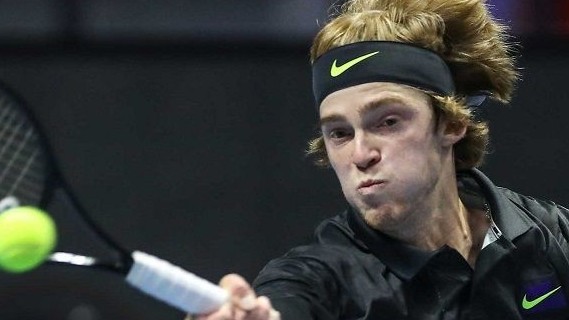 Eki tennısshimiz de shırek fınalǵa shyqty