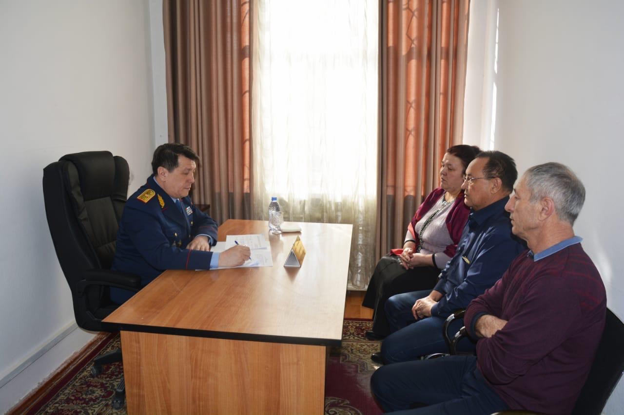 Qordaı turǵyndary túıtkildi máselelerdi kóterdi