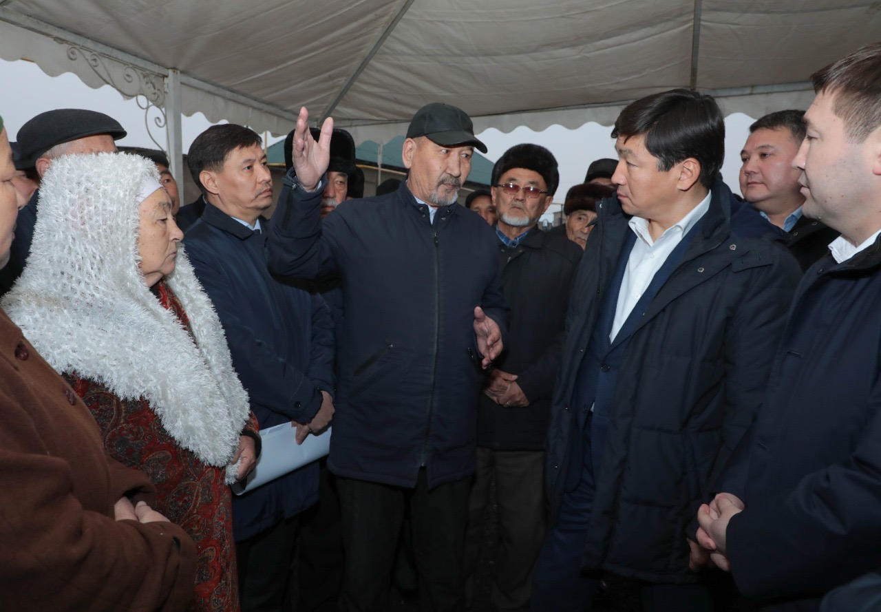 Nur Otan: Baýyrjan Baıbek Shymkent qalasynyń turǵyndarymen kezdesti