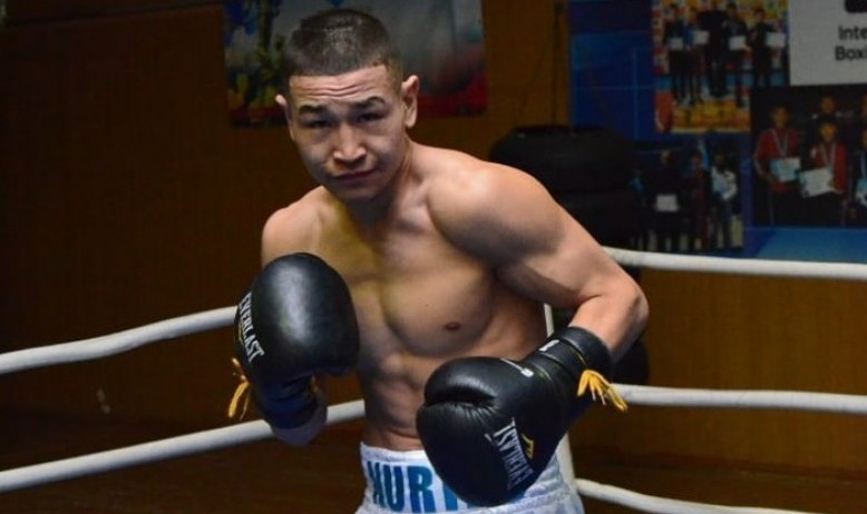 Kásipqoı boks: Dýbaıda qos jerlesimiz judyryqtasady