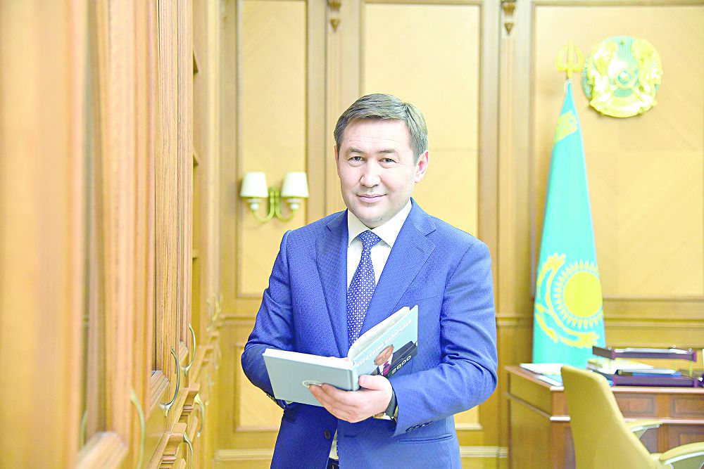 Máıegi myǵym mádenıetke týrıster de qyzyǵady