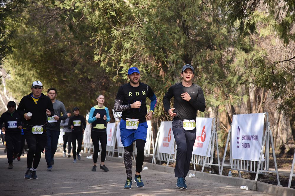 Almatydaǵy Baým toǵaıynda kóktemgi júgirý jarystary ótedi