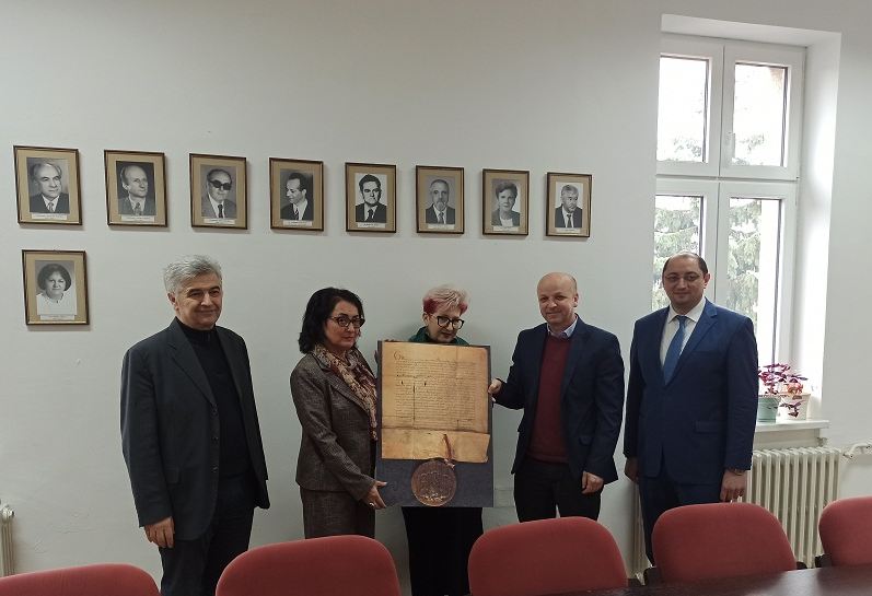 Ázerbaıjan klassıkteriniń  Bosnııa jáne Gersegovınadaǵy qoljazbalaryn zertteýge jol ashyldy