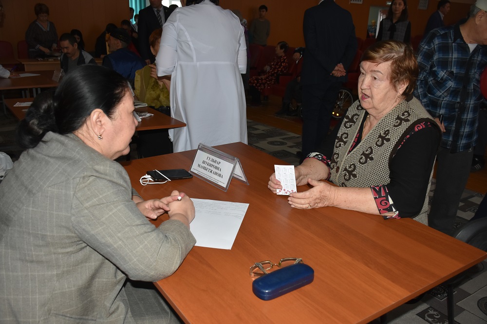 Korporotıvtik eriktilik: Qarııalarǵa medısınalyq jáne quqyqtyq turǵydan kómek kórsetildi