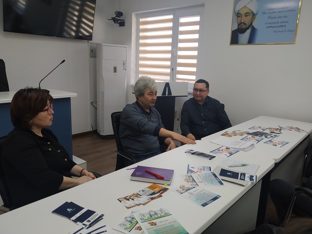 Aqtaýda «Adal kómek» aksııasy bastaldy