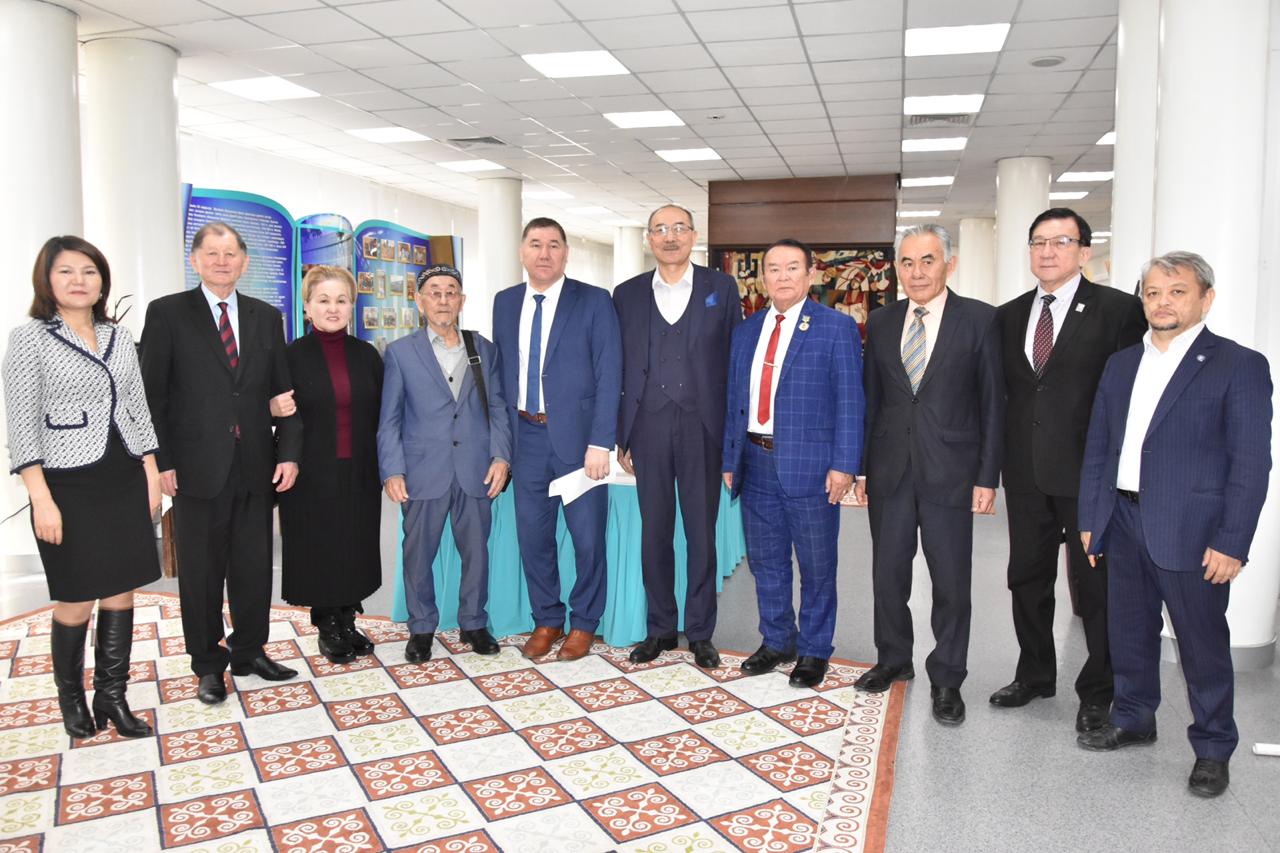 Ulttyq kitaphanada Altyn Ordanyń 750 jyldyǵyna arnalǵan dóńgelek ústel ótti