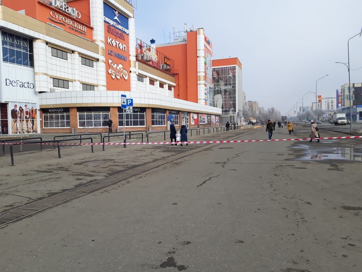 Oraldaǵy «City Center»-ge «bomba qoıyldy»