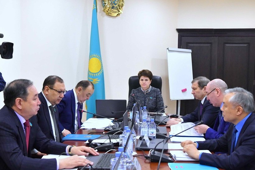 Qazaqstan men Armenııa arasyndaǵy qosarlanǵan salyqty boldyrmaý máselesi qaraldy